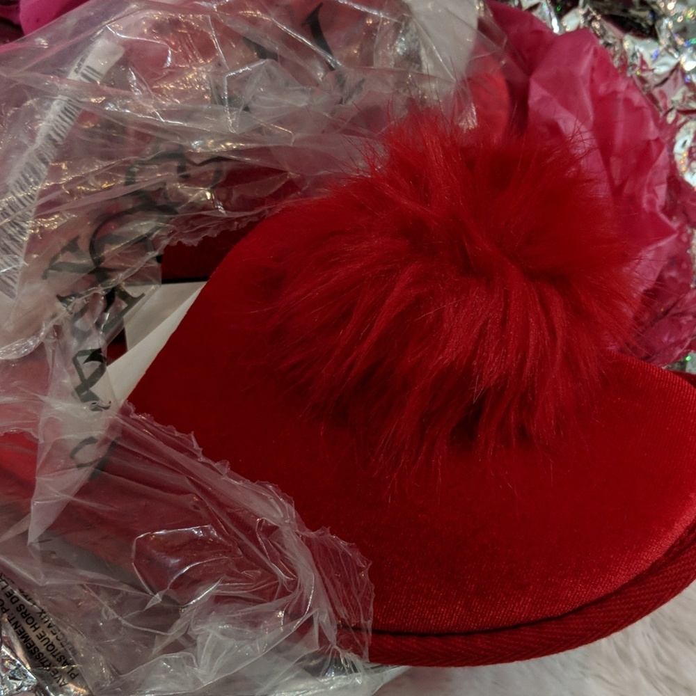 Vs slippers size L